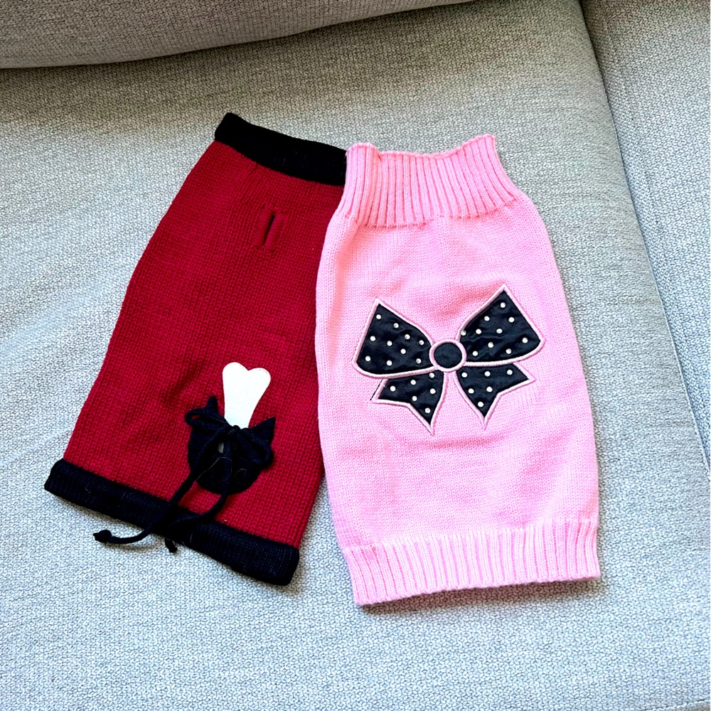 🎉🎉HOST PICK🎉🎉 Two Pet Sweaters - Size Small